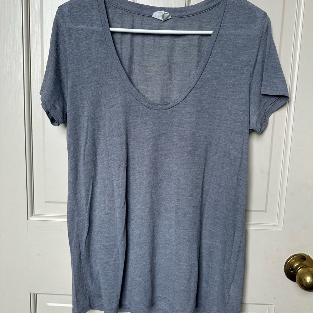 L'AGENCE Heather Gray Short Sleeve Tee